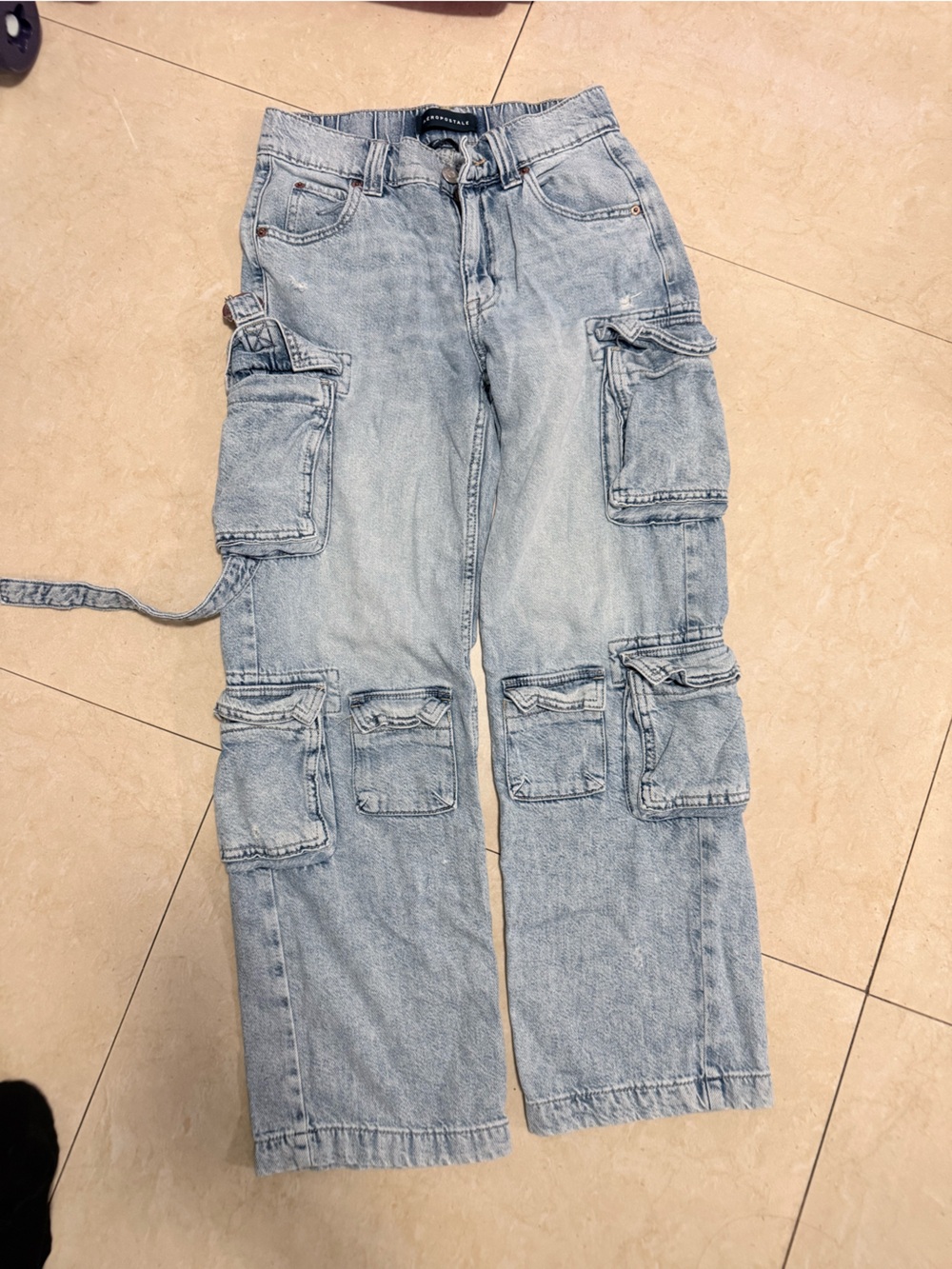 Women’s Aeropostale Light Wash Relaxed Cargo Jeans